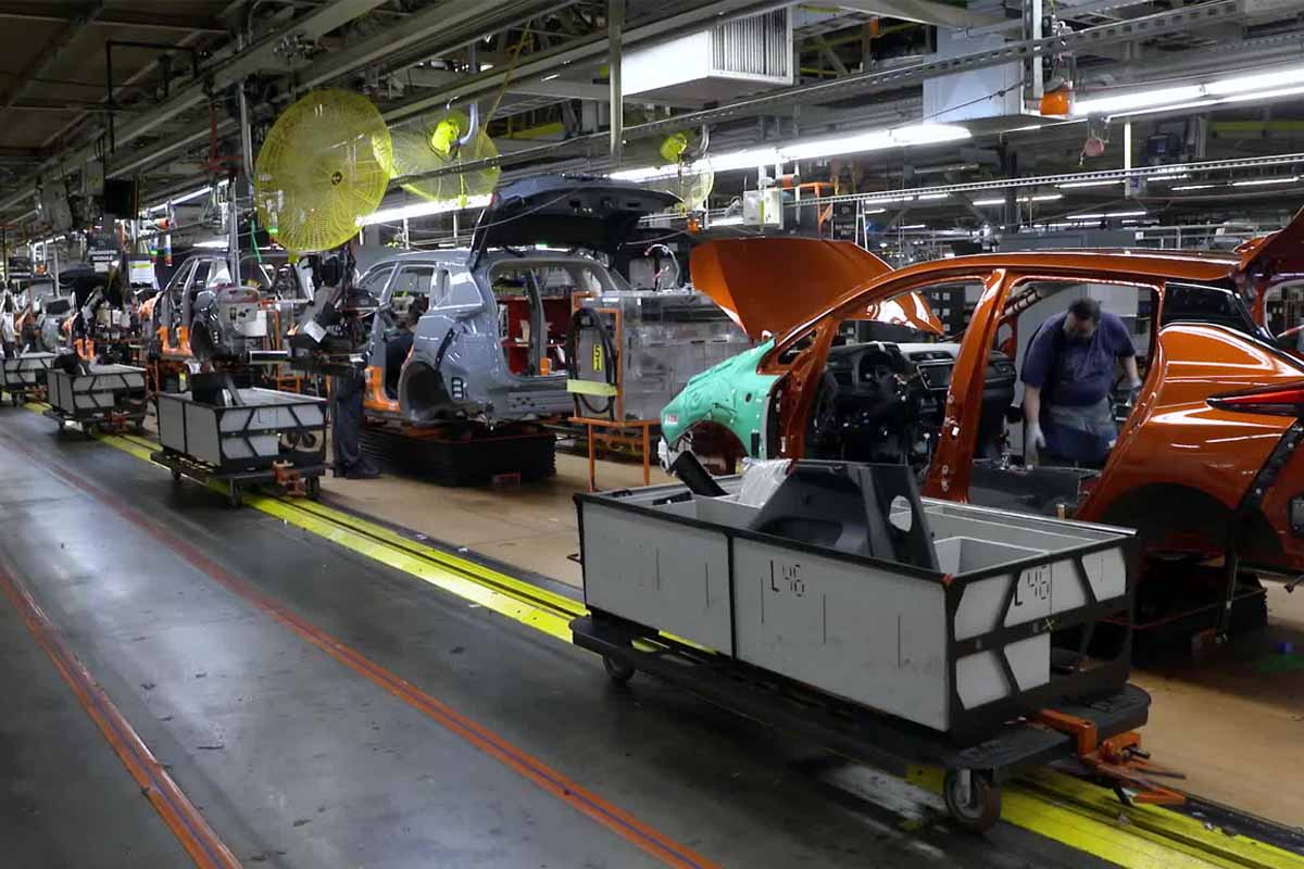 Nissan to Cut 20,000 Jobs Globally 5 (1)